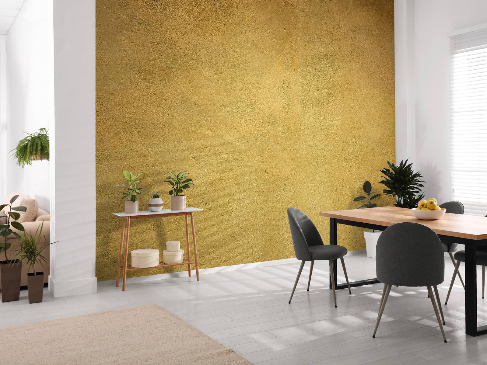 Wall in ochre yellow