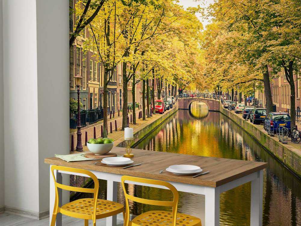 Brug over een kanaal in Amsterdam