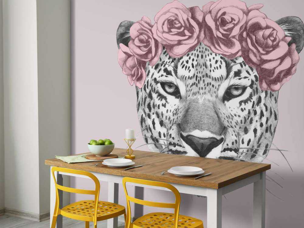 Leopard with pink flowers