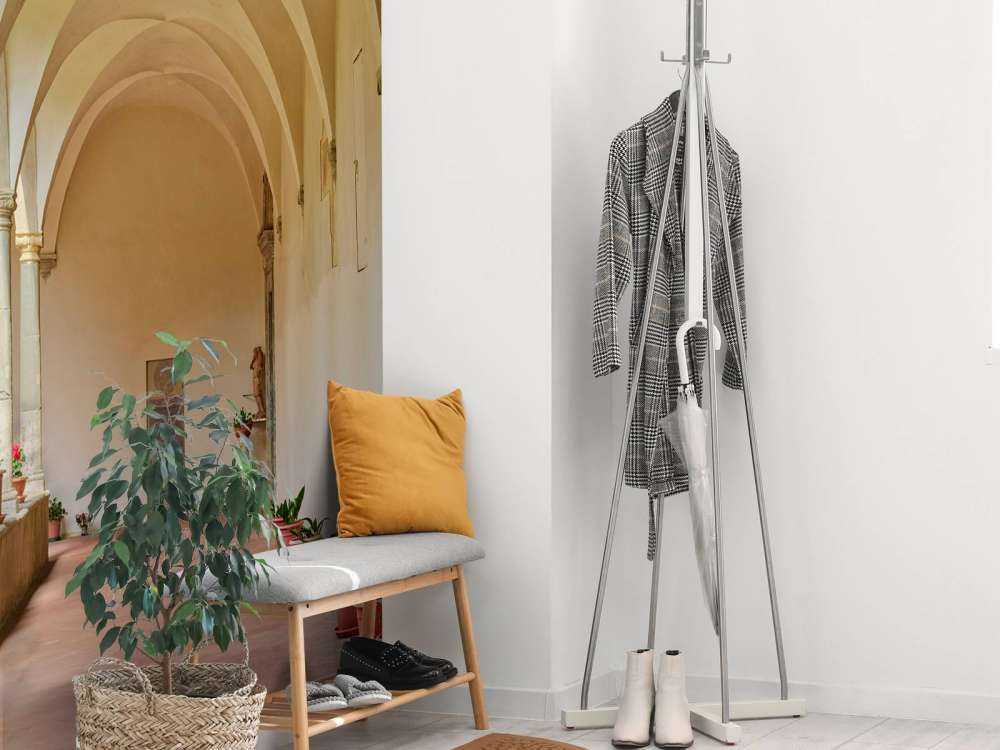 Courtyard with arches and plants