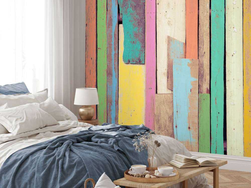 Coloured demolition wood