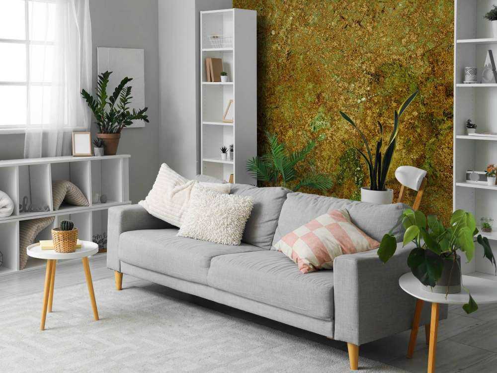 Gold coloured structure