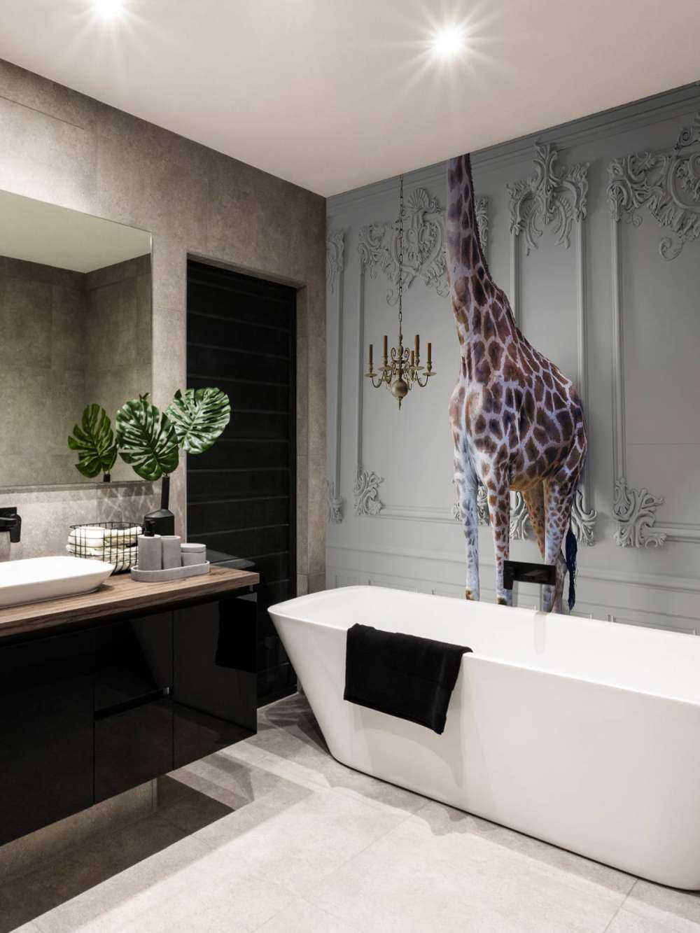 Giraffe with candlestick