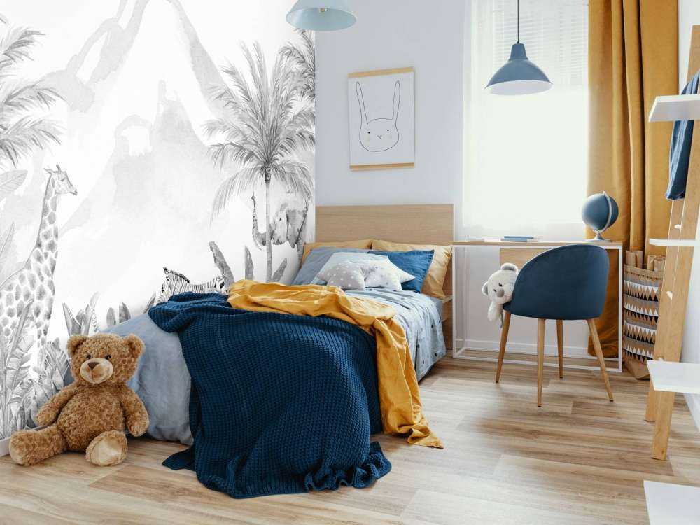 Jungle animals in black and white