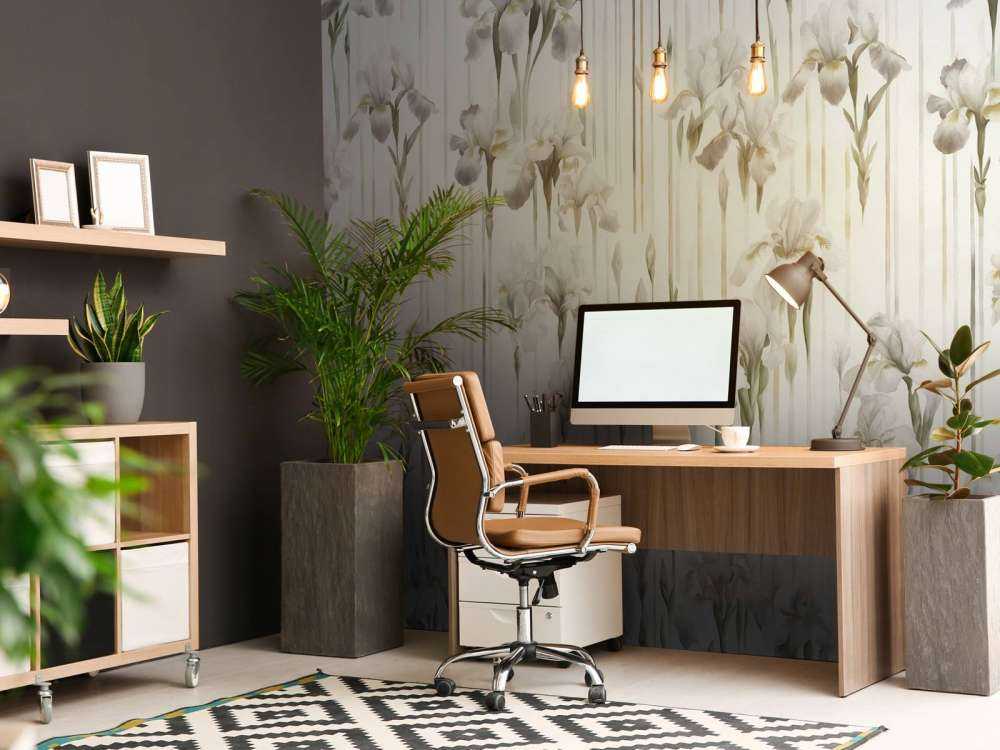 Irises and Stripes Seamless Beige