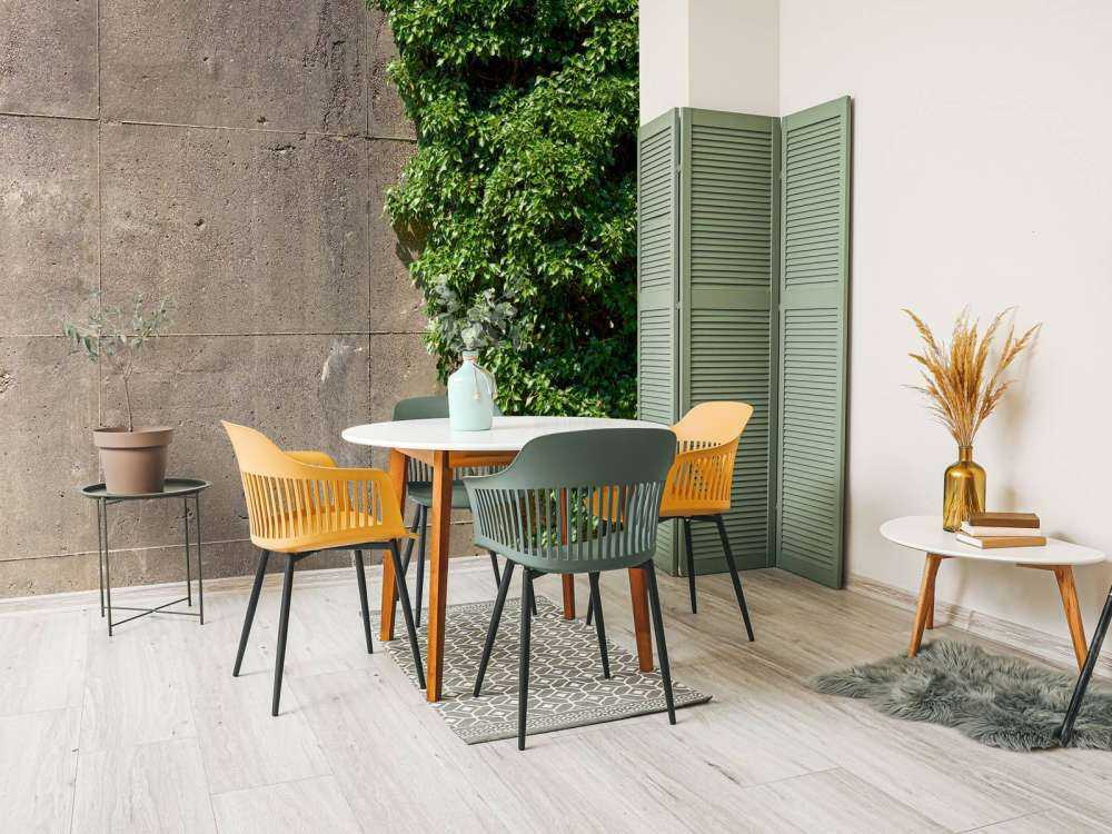 Concrete with bush 