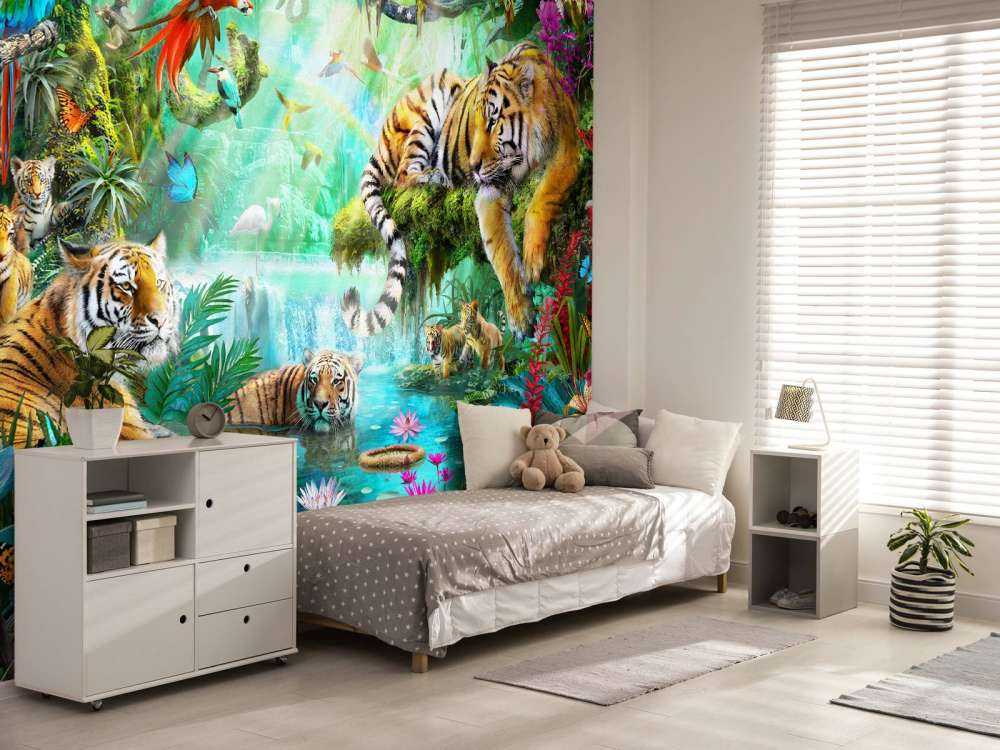 Tigers and Cubs in Lagoon