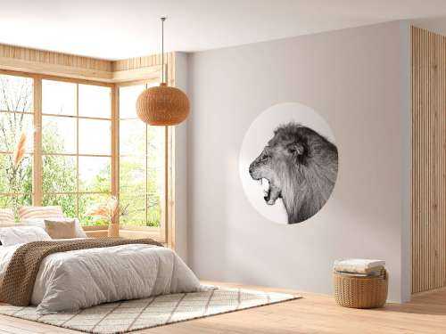Roaring lion white
