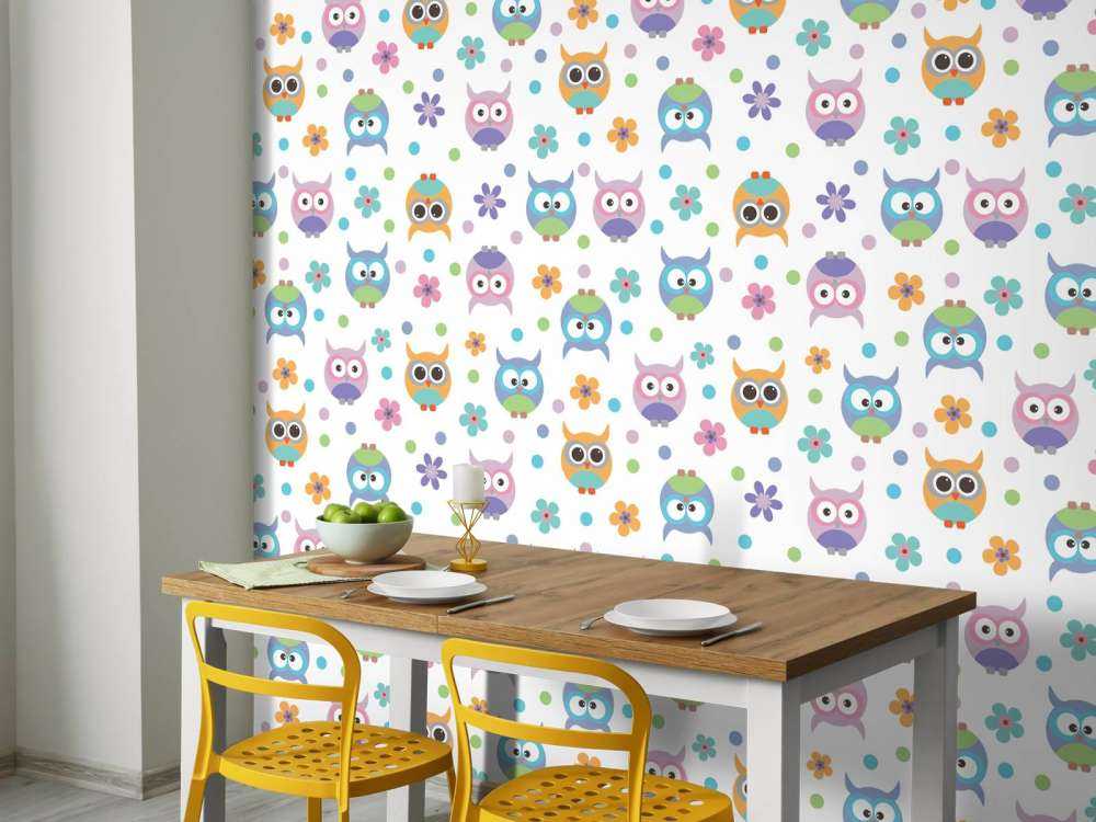 Wallpaper with owls