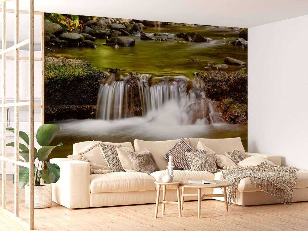 Detailed small waterfall