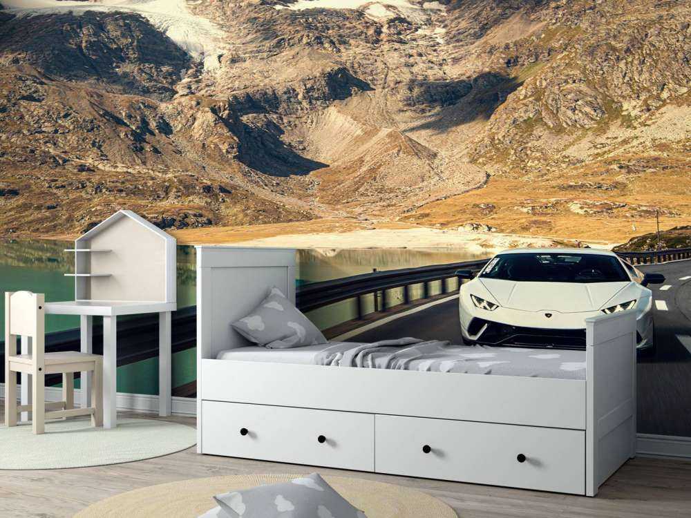 Lamborghini Huracán in the mountains