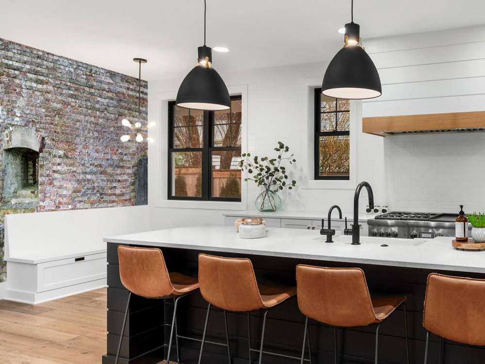 Gelaagde bakstenen muur