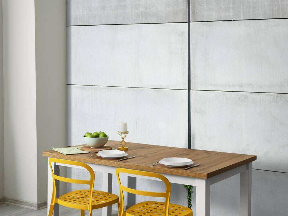 Wall of concrete slabs 