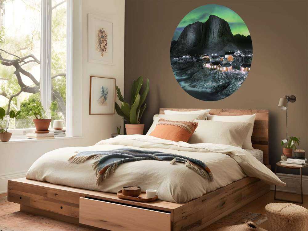 Northern lights above Hamnøy