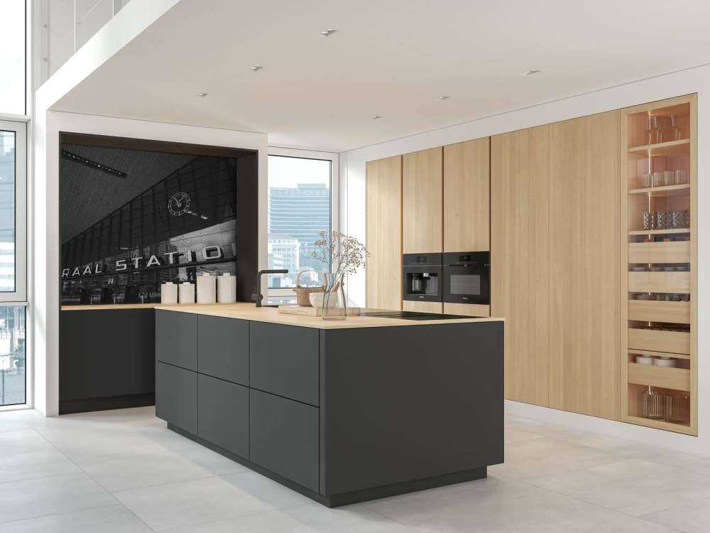 Rotterdam Central Station 