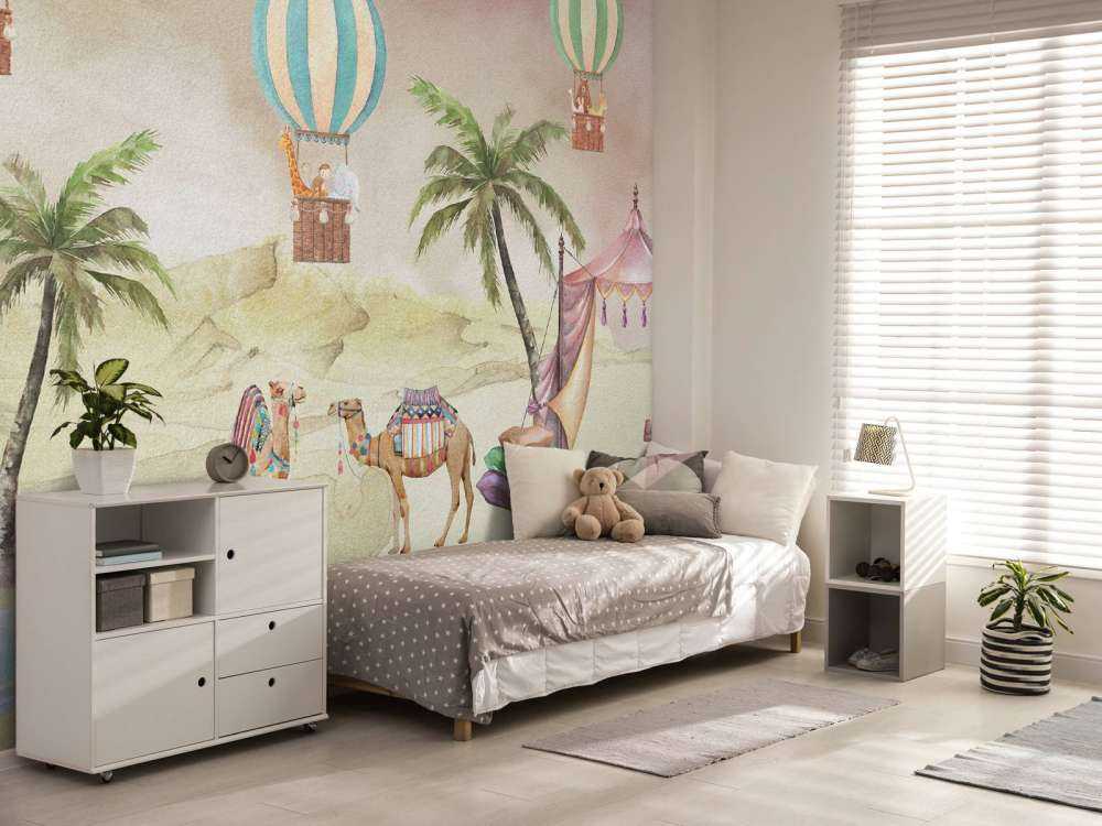 World travellers in the desert