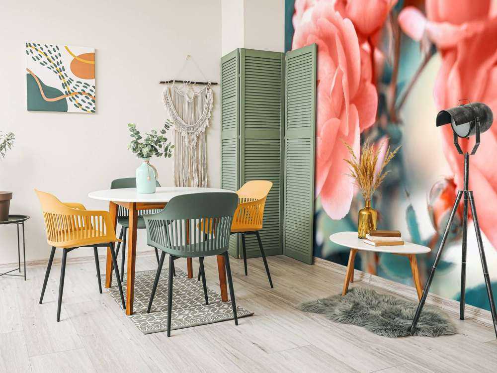 Cless-up rose branch