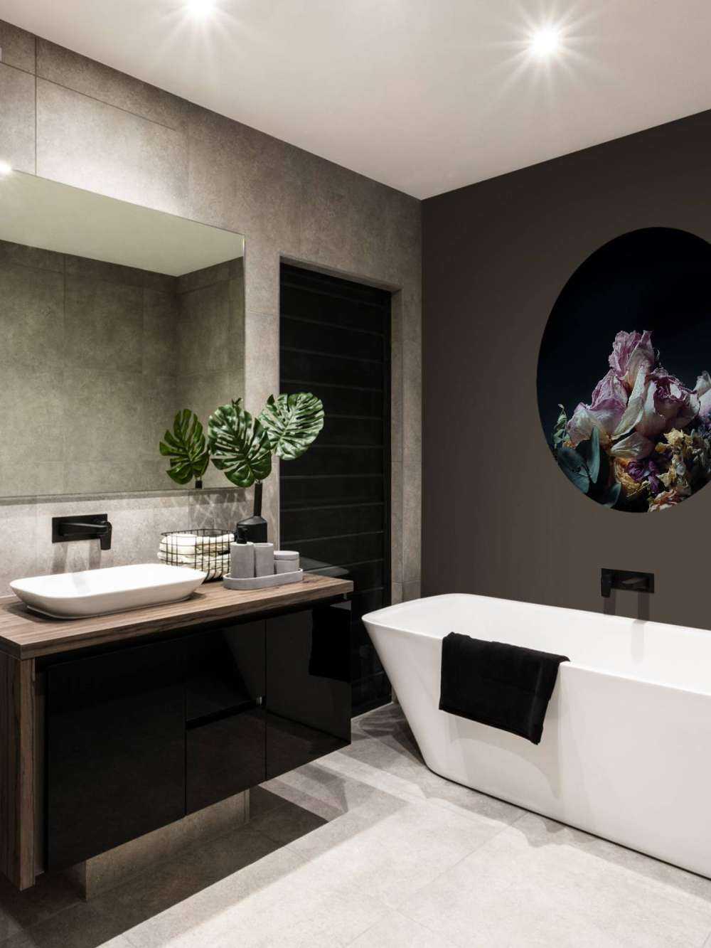 Gedroogde bloemen op zwart achtergrond