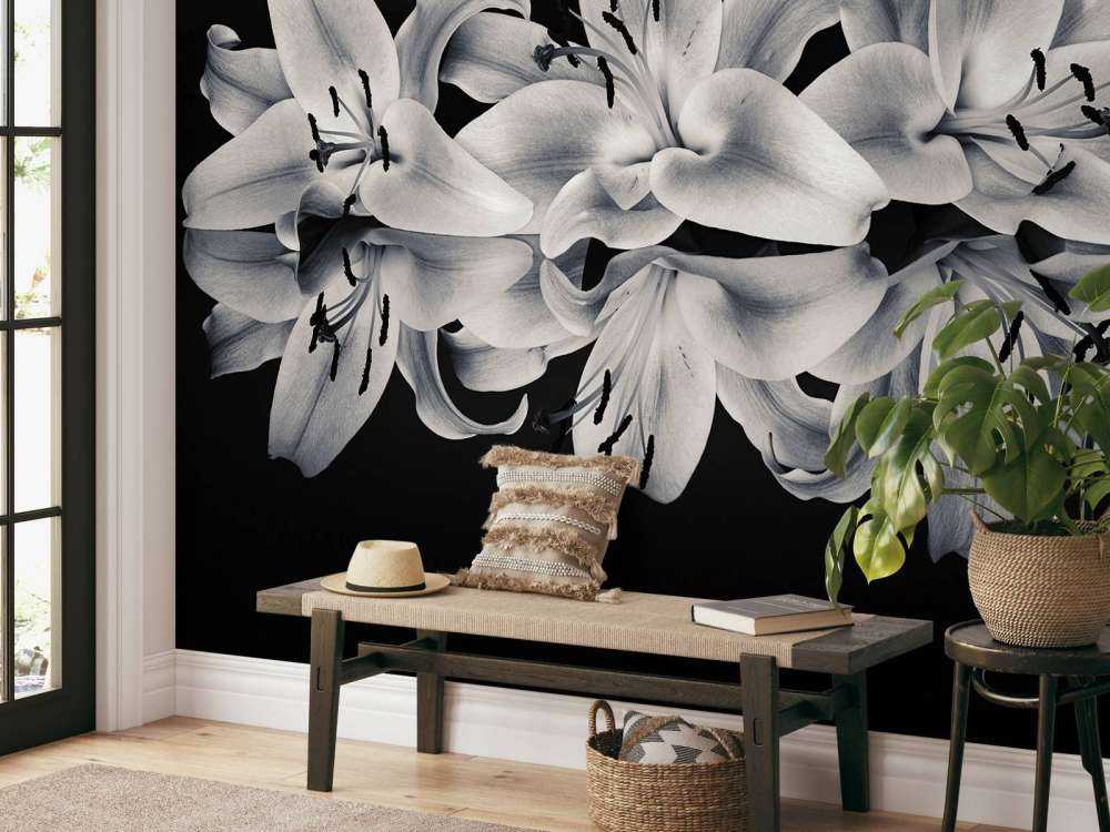 Flowers black and white