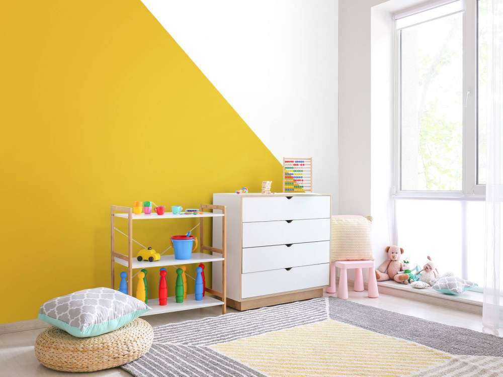 Triangle, ochre yellow