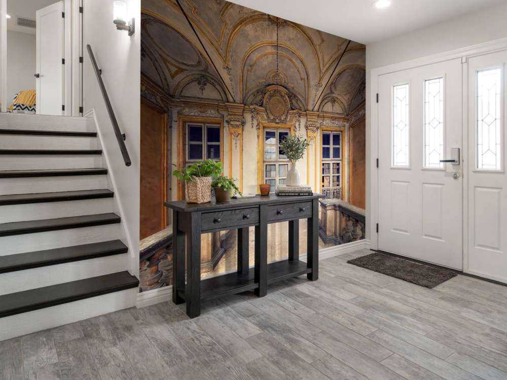 Prestigious Entrance